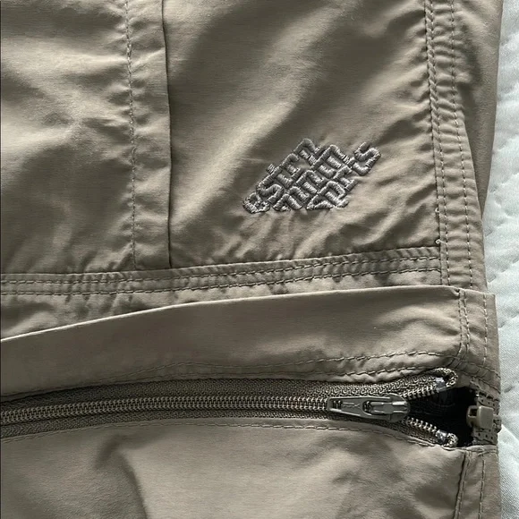 Eastern Mountain Sports Convertible Hiking Pants | 2-in-1 Cargo Shorts  Size 34L - Picture 7 of 12